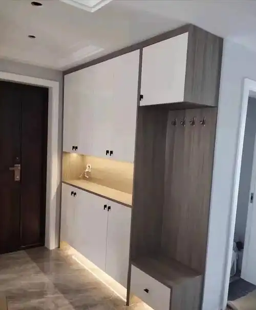 进门鞋柜什么颜色好(入门鞋柜什么颜色风水好)