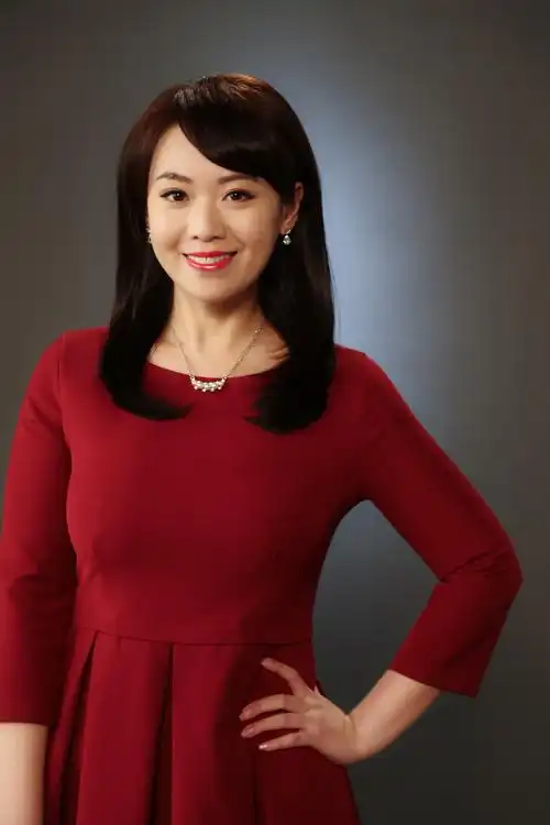 凤凰卫视主持人李亚蒨简介