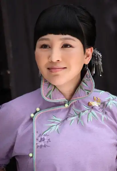 岳丽娜饰演那素芝