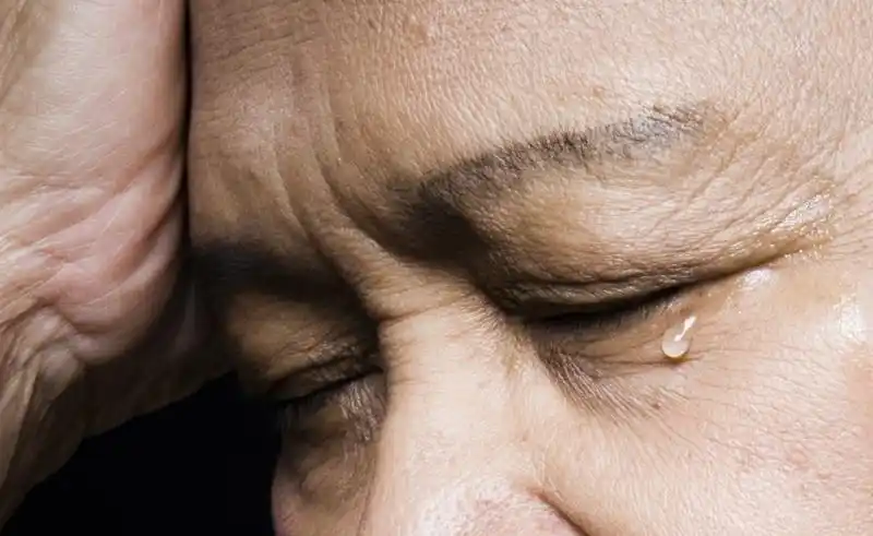 攀比一辈子后,67岁阿姨坦言,培养儿子这方面输得很彻底