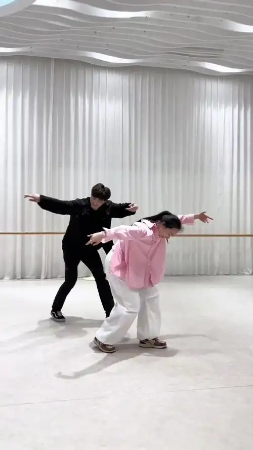 共舞"饮酒欢歌"#一起来舞蹈 #刘福洋编舞