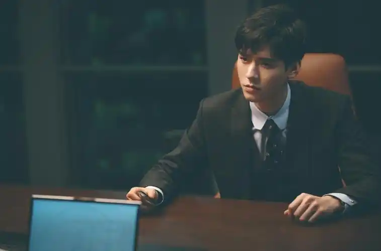 没有开挂,没有主角光环,龚俊,钟楚曦携手《我要逆风去》翻盘_腾讯新闻