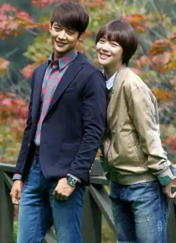 图崔雪莉致美丽的你剧照介绍女神携崔珉豪演绎爱情浪漫史