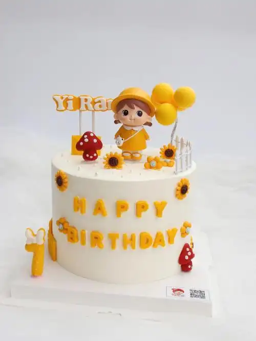 小女孩蛋糕好看