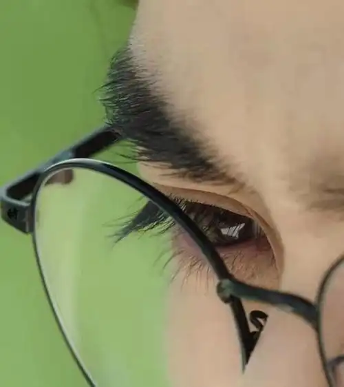 6位睫毛精男明星他们的野生睫毛比宁静的假睫毛还长