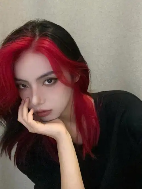 显白发色  #挑染  #发色分享  #红色头发