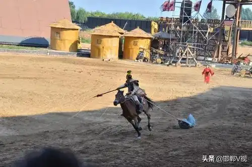 满城尽是中国红!赵王双城万面国旗迎国庆