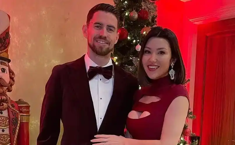 若日尼奥未婚妻:球队输球后24小时没心情说话_凯瑟琳