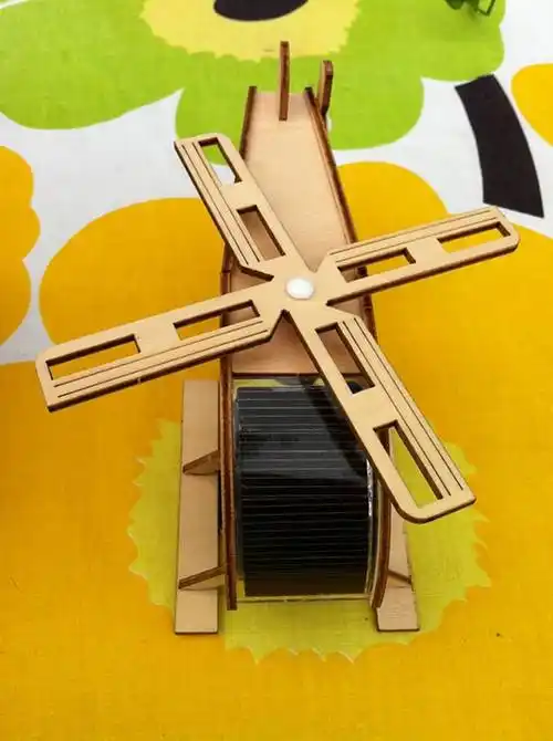 关于废盒子手工制作飞机模型的信息