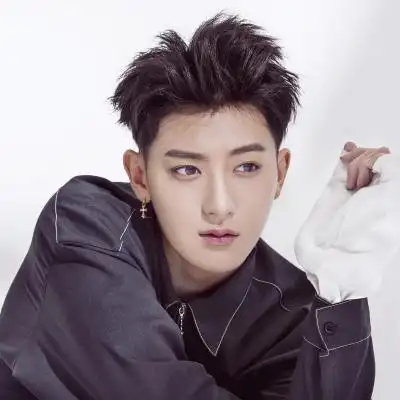 黄子韬最帅气最可爱头像图片大全 - 高清头像 - 潮人个性网