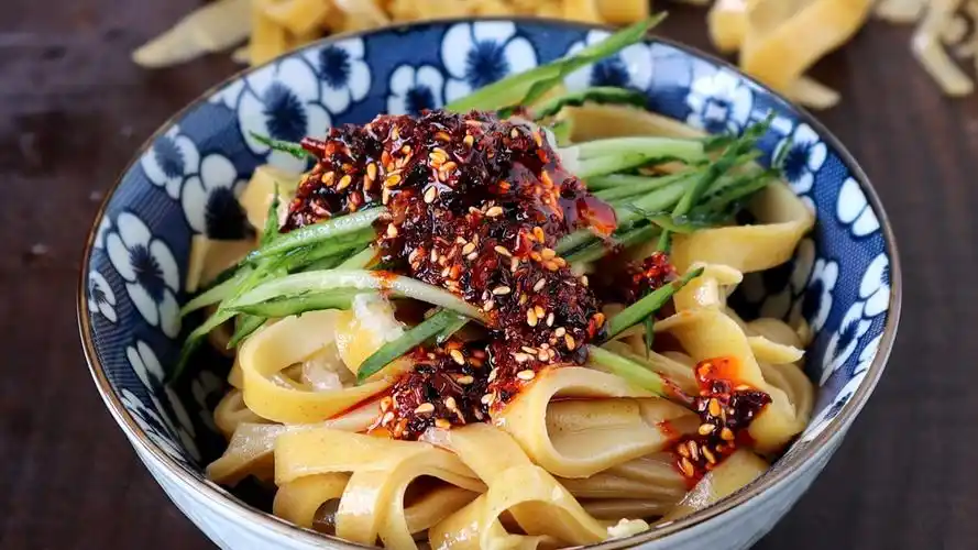 教你用小米做凉皮,陕西特色小吃凉皮的正确做法,方法简单易学