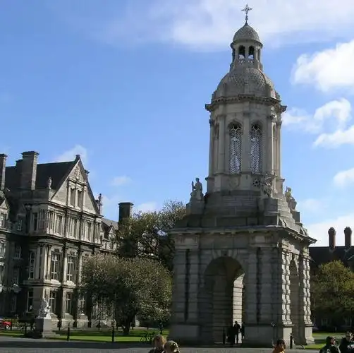 爱尔兰都柏林大学-童话般的学校_南宁新东方前途出国