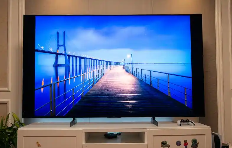 向影音爱好者致敬tclq10h旗舰miniled电视评测