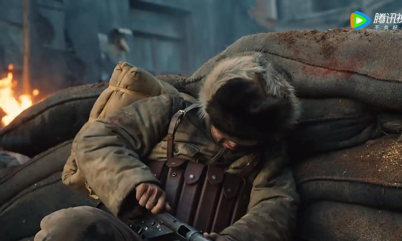 红军战士搭人梯攻城,半小时攻克县城,全歼守敌保安团