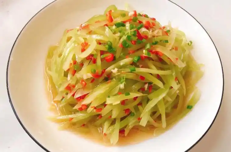 10分钟搞定的快手凉拌莴笋丝