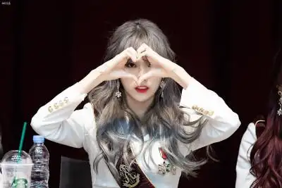 wjsn_tgrr 李luda 改了d我 银发卤蛋太可啦