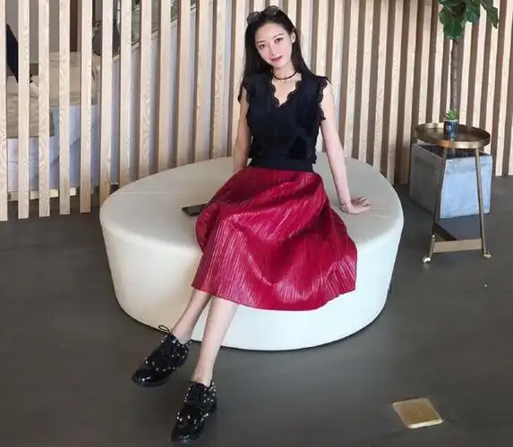 如今,王婉晨已经32岁,不得不说,她在演艺事业上还有着很大的发展空间