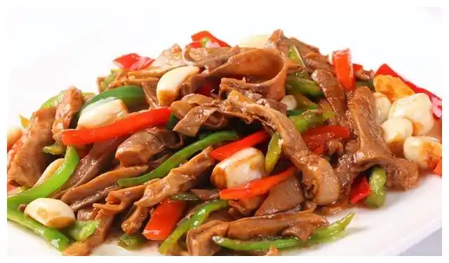 清洗猪肚时,加盐加醋是大错,饭店大厨只用1味料,干净无异味__财经头条