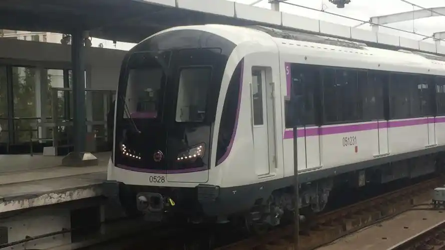 上海地铁5号线新车