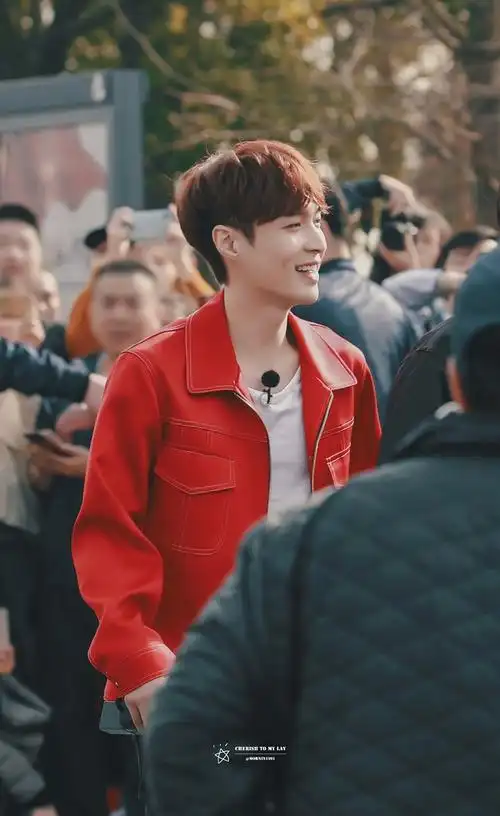 豆瓣图楼张艺兴笑起来也太治愈了吧