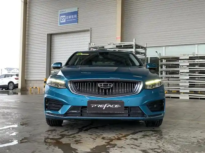 轴距2米8的吉利preface实车照现身沃尔沃20t发动机加持