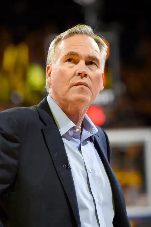 7换1 顶薪是他,现在想甩锅还是他!莫雷,急于求成却一事无成