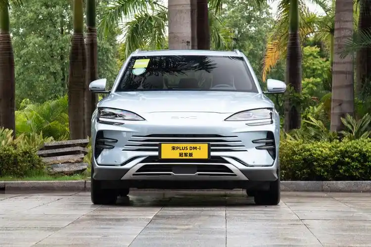 比亚迪宋plus dm-i冠军版上市,1.5l插电混动,售15.98-18.98万元