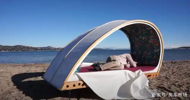 露营达人研制自行车 拖车,不到400块完成说走就走的房车旅行