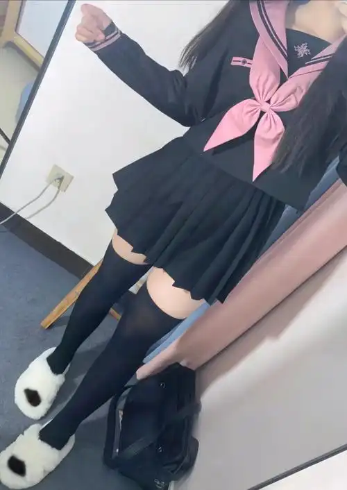为情所困,为爱着迷00#大长腿 #jk制服 #对镜拍 - 抖音