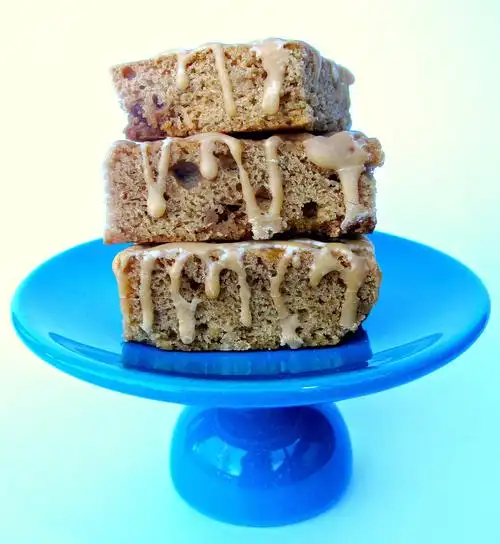 maple syrup blondies with maple sugar candy