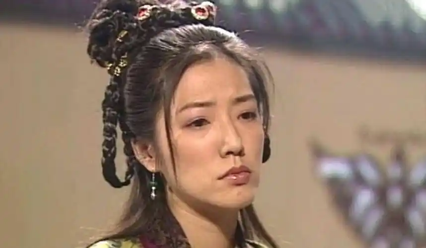 黄日华约"穆念慈"喝下午茶,笑容满脸心情好,53岁关宝慧仍单身_腾讯