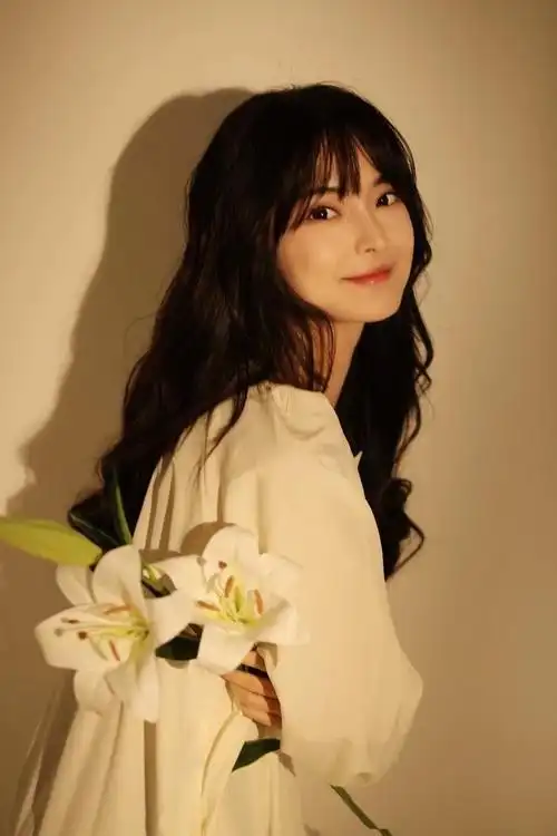 湖南东方两大卫视青睐繁星互娱温奕心一路生花跨年温暖唱响