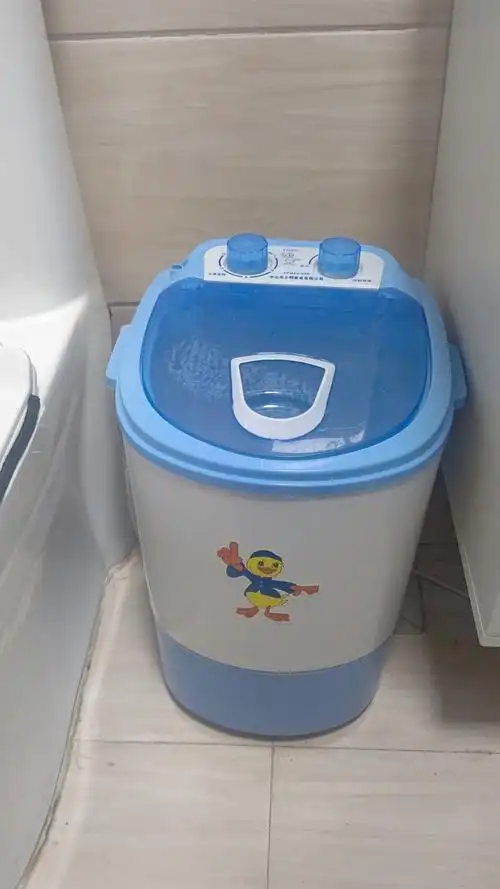小鸭迷你洗衣机