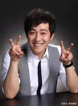 凤凰卫视男主播:窦文涛说人话,董嘉耀是多面手,胡一虎话很多