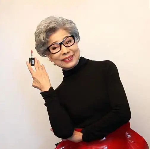 常青绿叶罗兰,从业60余年66岁成影后,古天乐视她为亲人|演员|刘德华