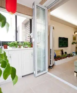 2020最新阳台隔断门装修效果图大全