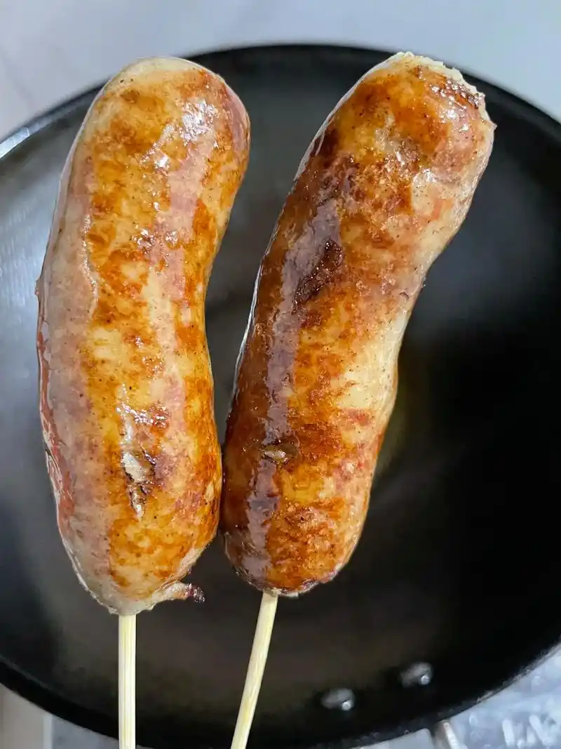 手工脆皮肠.#纯手工脆皮肠   今天利用中午下班跟晚上下班时 - 抖音