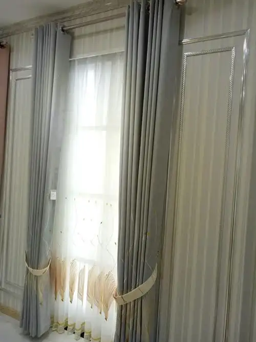 曾大哥家窗帘图片