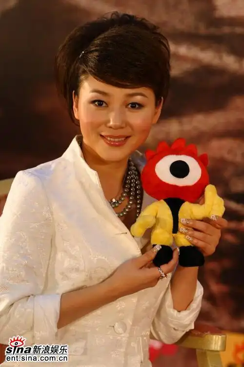 黄灿及制作人刀郎独家做客聊新专辑《黄玫瑰》