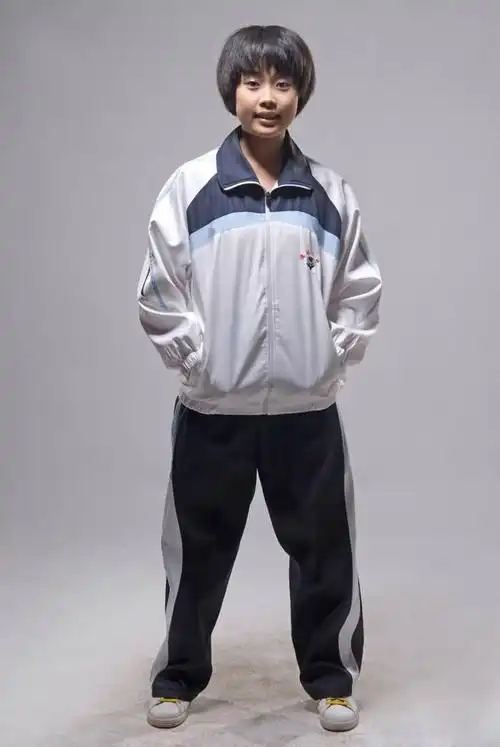 校服定做运动款式xf-01全身照