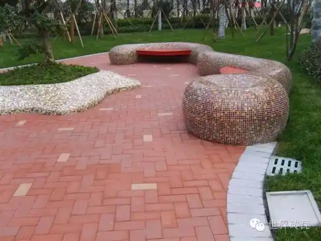 砖赏| 铺马路的透水砖,玩出新花样