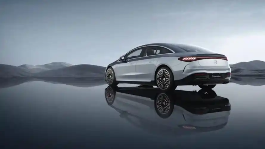 奔驰eqs580 汽车宣传片