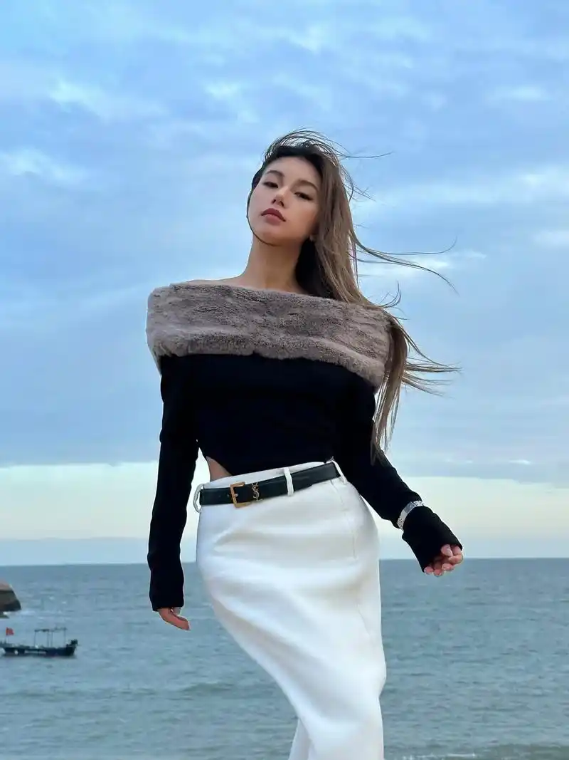 lifestyle|9915.#高级感穿搭 #独立女性 #氛围 - 抖音