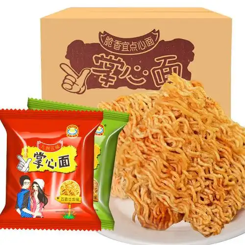 40包干吃面掌心脆方便面视频