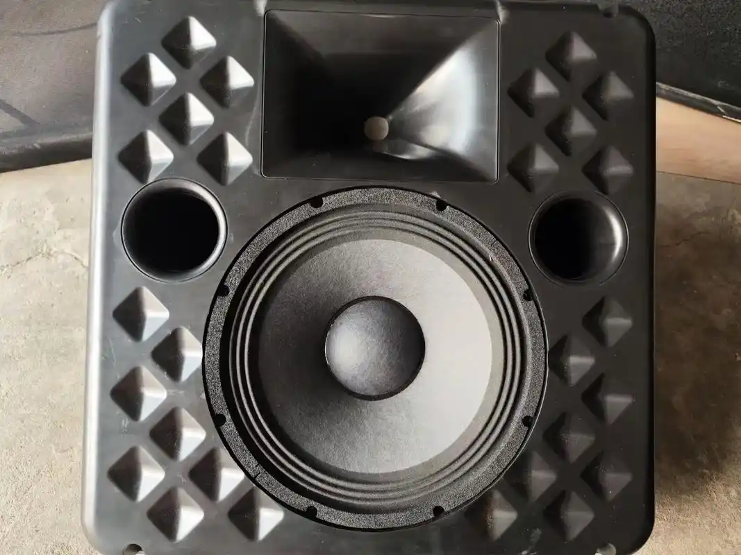 jbl.jbl高端电影院环绕音箱一批,型号8350,比834 - 抖音