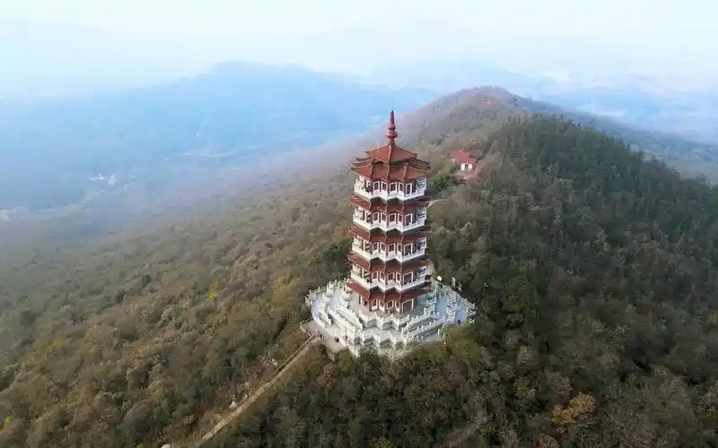 湖北襄阳古隆中腾龙阁