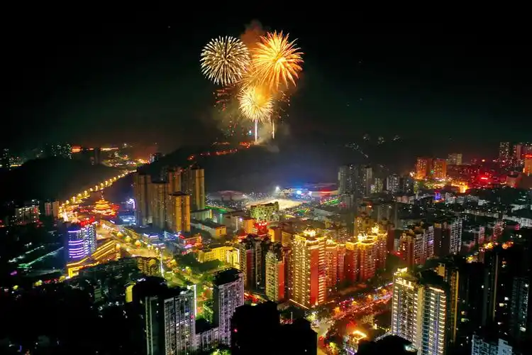 影像记录重庆万盛高质量发展新速度