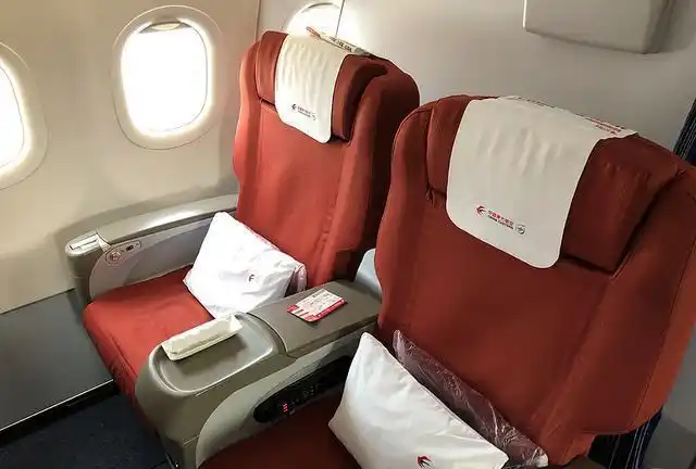 亲测东航a320南京到北京商务舱升级到头等特价机票服务不打折