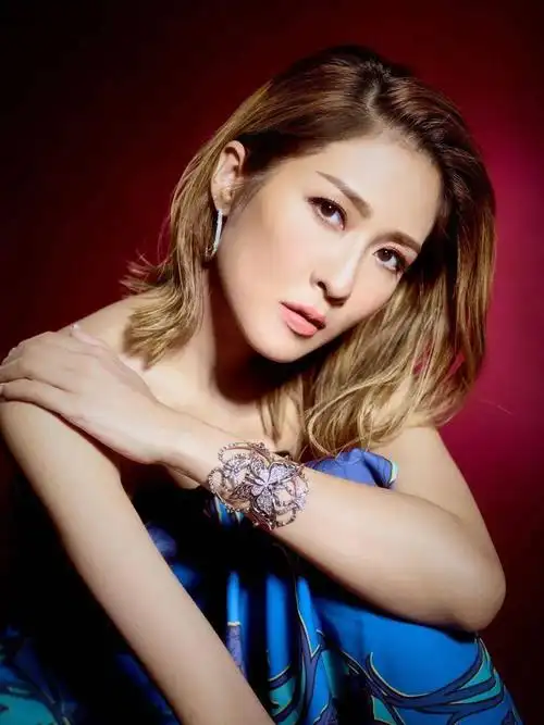 tvb陈敏之戏里戏外体验多样人生