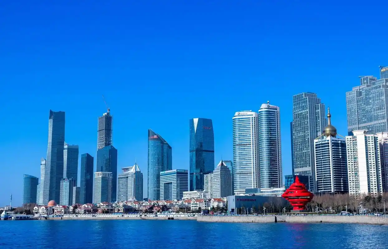 《 青岛》#青岛 #摄影 #城市风景 #地标建筑 @dou  - 抖音